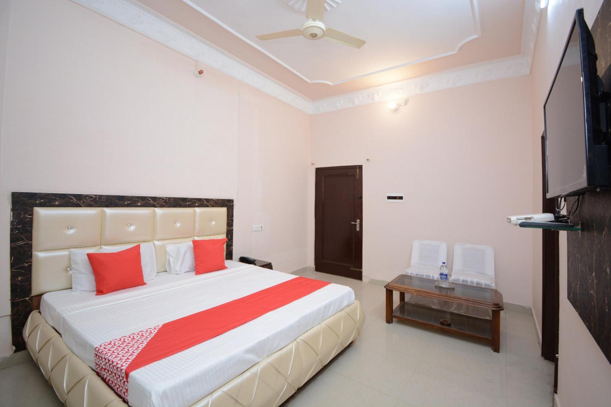 Hotel Asia Palace Pathānkot Εξωτερικό φωτογραφία