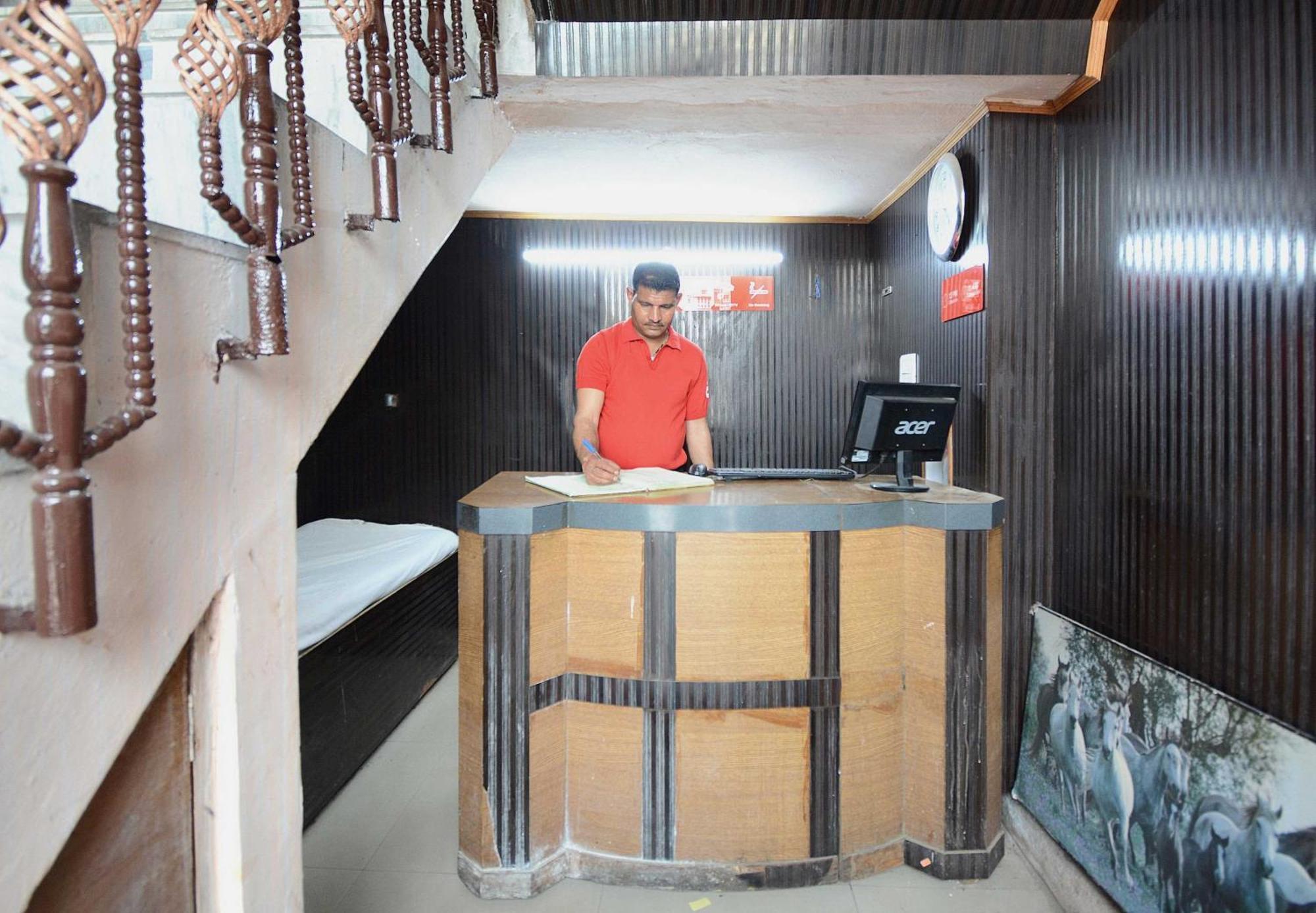 Hotel Asia Palace Pathānkot Εξωτερικό φωτογραφία