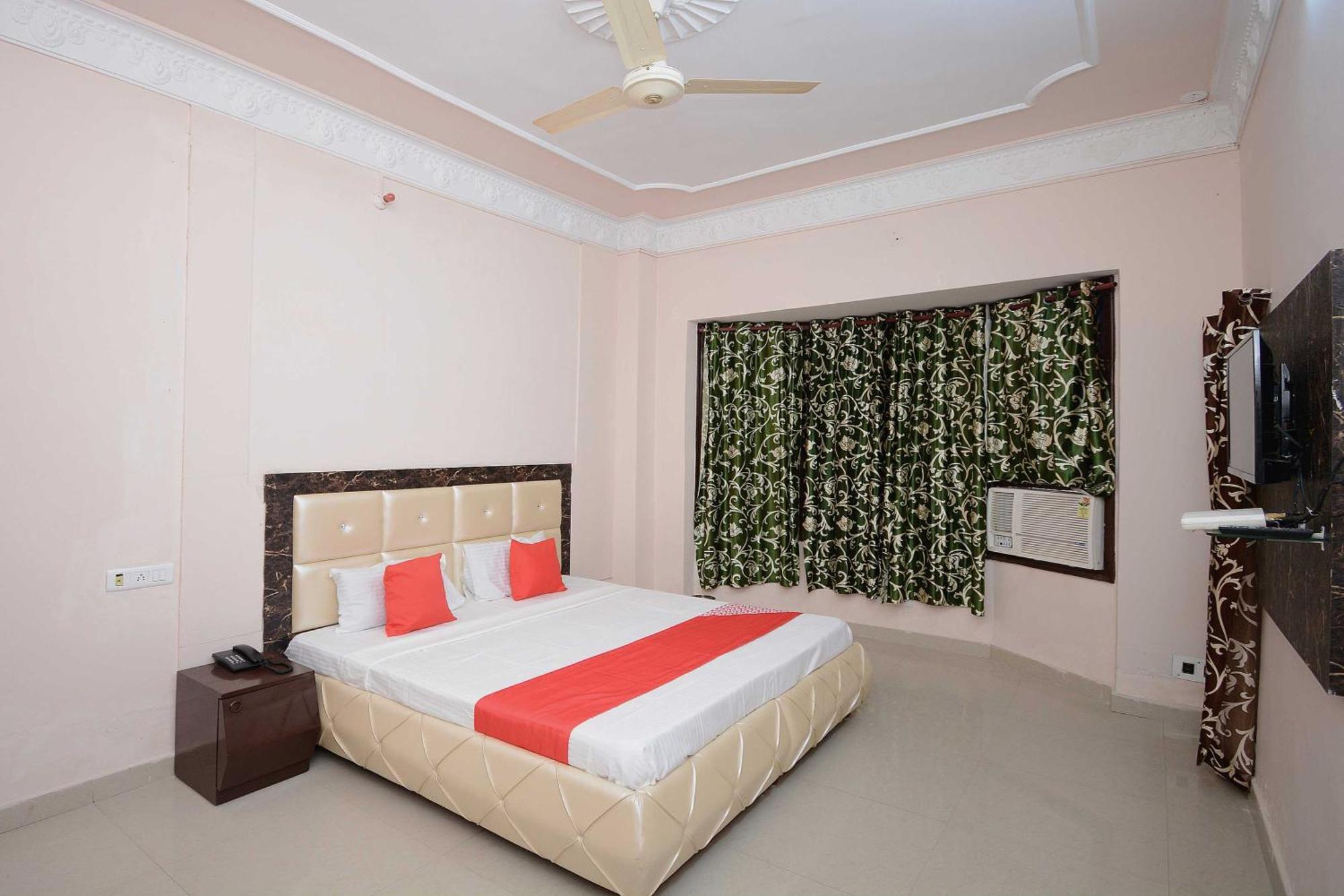 Hotel Asia Palace Pathānkot Εξωτερικό φωτογραφία