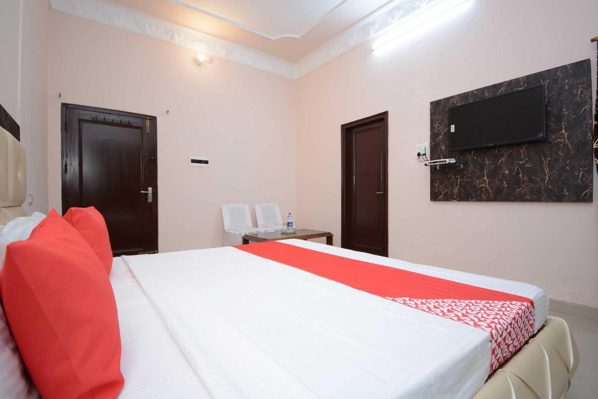 Hotel Asia Palace Pathānkot Εξωτερικό φωτογραφία