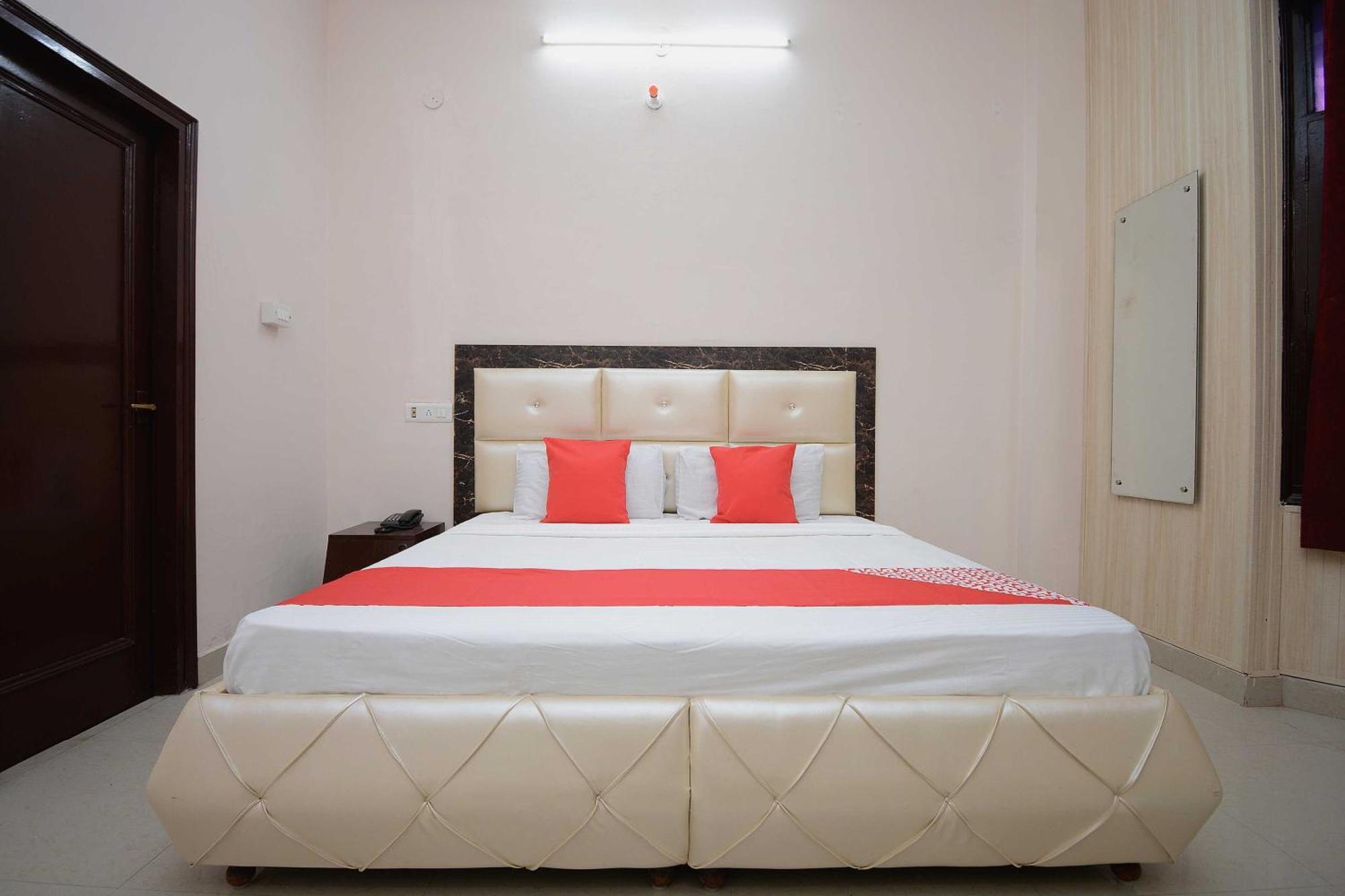 Hotel Asia Palace Pathānkot Εξωτερικό φωτογραφία