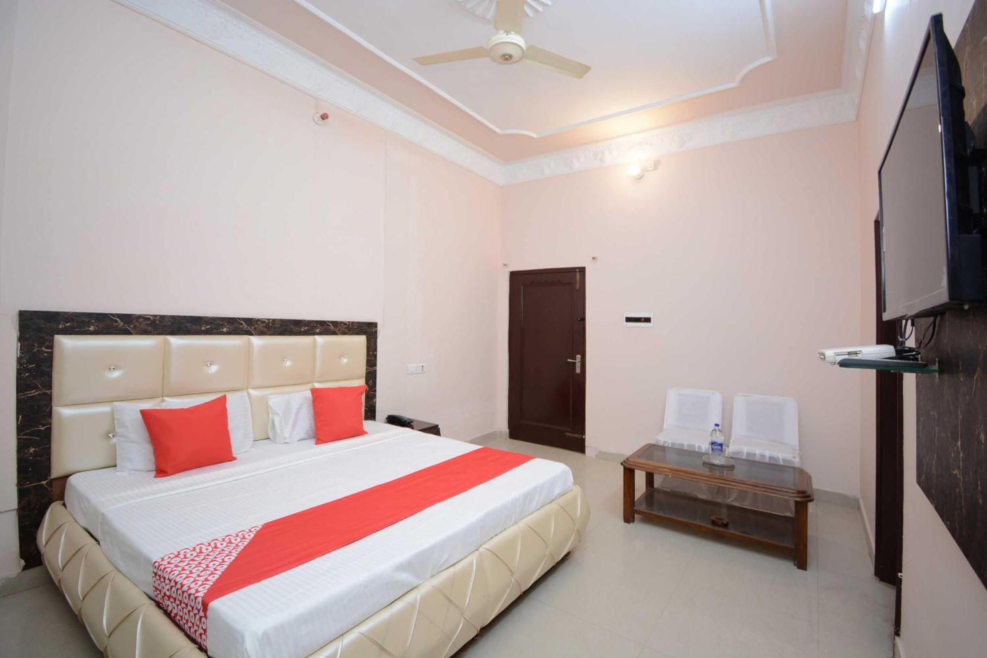 Hotel Asia Palace Pathānkot Εξωτερικό φωτογραφία