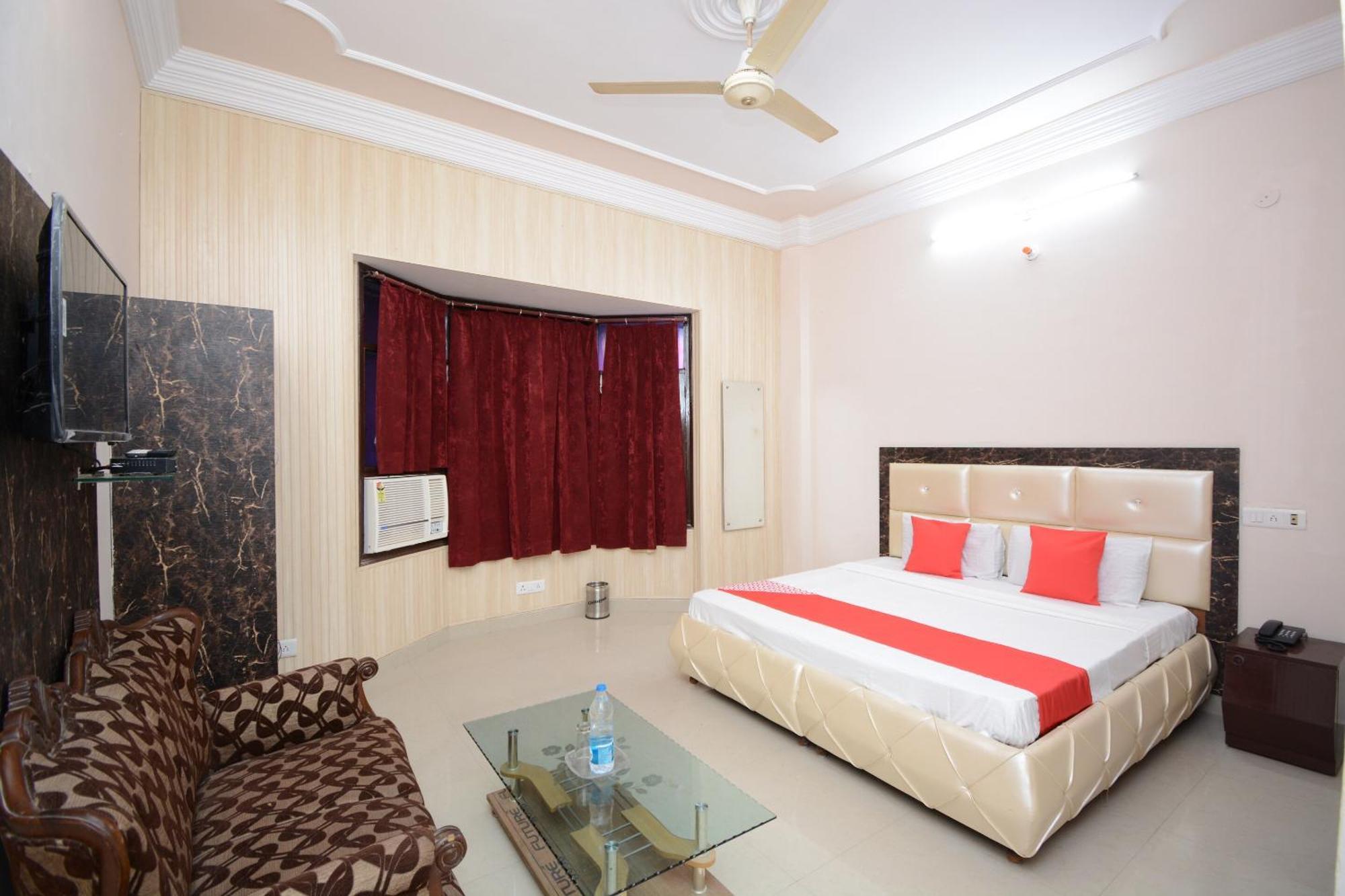 Hotel Asia Palace Pathānkot Εξωτερικό φωτογραφία